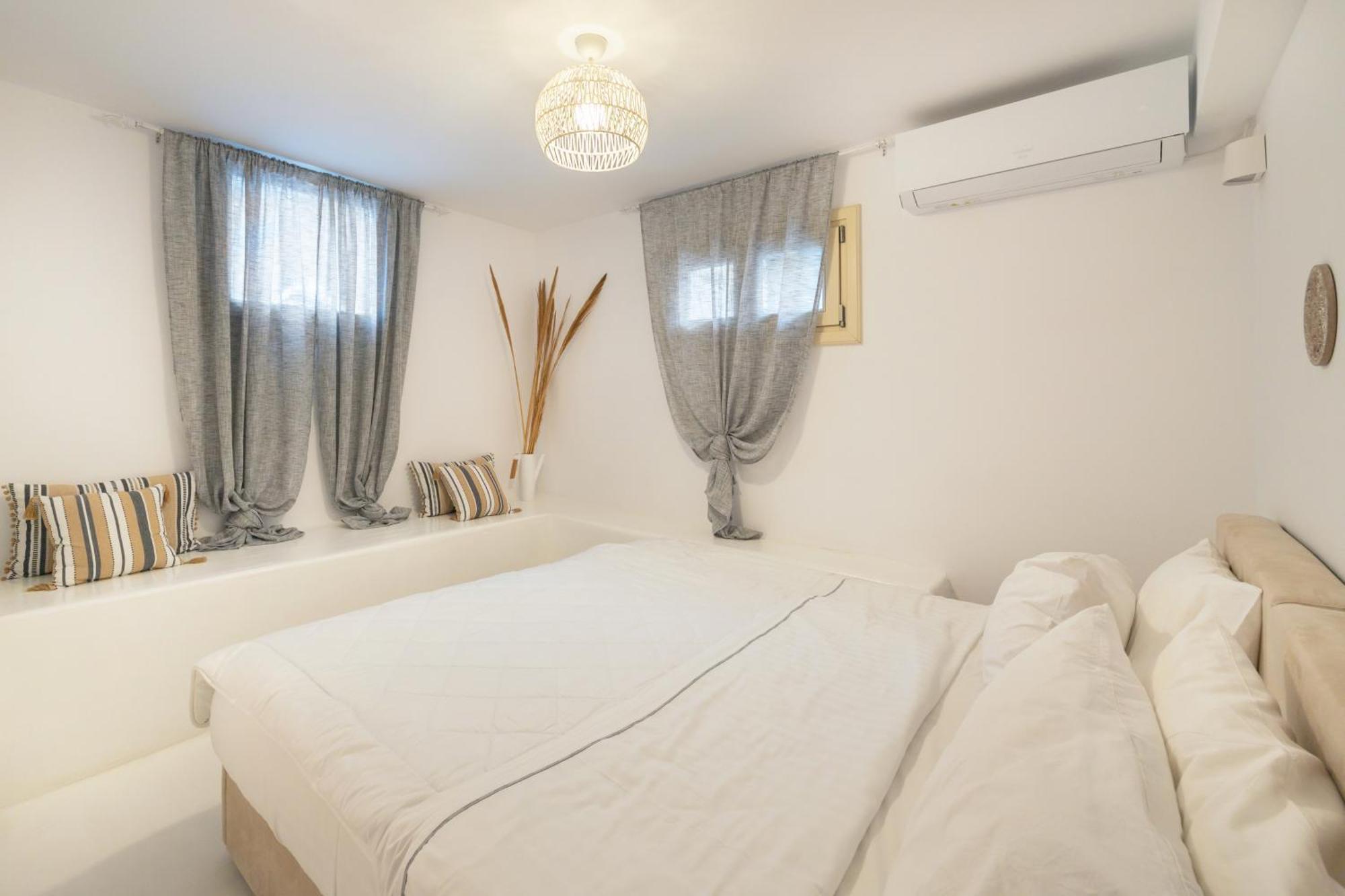 Nausithoe 1 Paros Apartment
